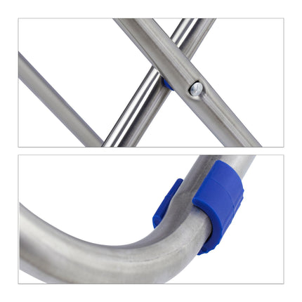 Extendable coat hanger in stainless steel