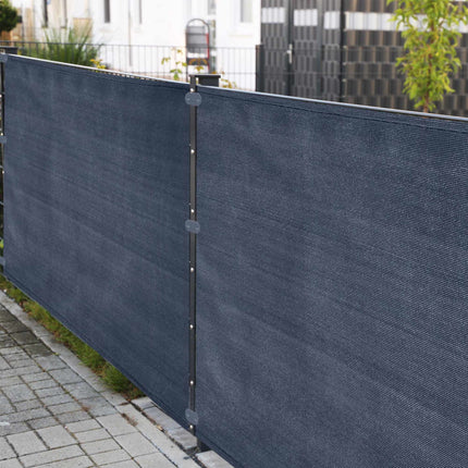 Fixing device for privacy protection in a set of 52