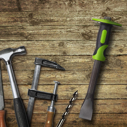 Flat chisel with hand guard