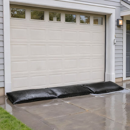Flood Barrier Bags, 10 Pack, Water-Activated, With Bucket