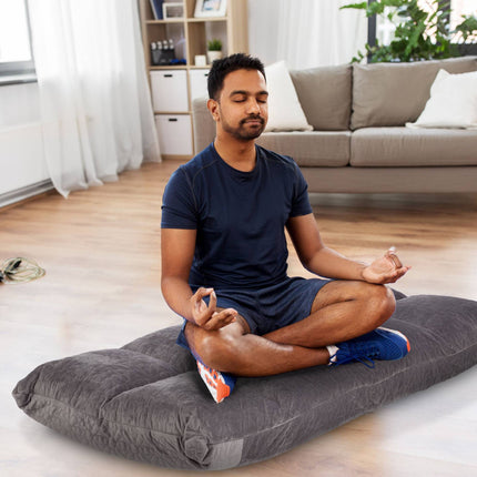 Floor chair with adjustable backrest