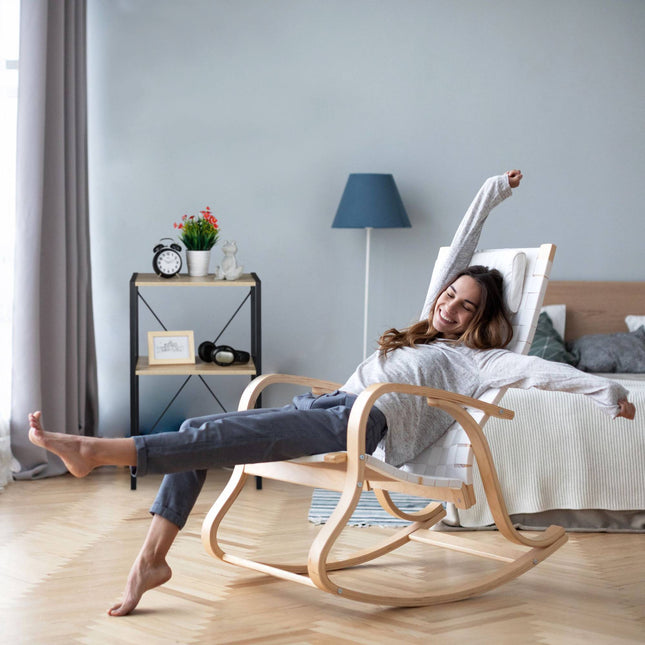Floor shelf with 3 levels
