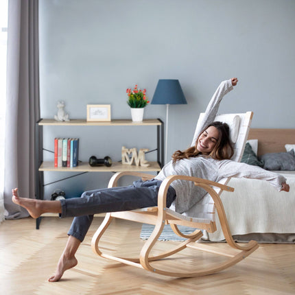 Floor shelf with 3 levels