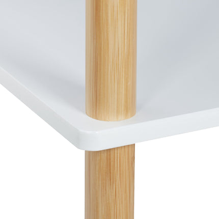 Floor-standing shelf with 3 levels
