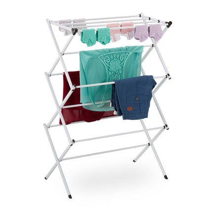 Foldable coat hanger in metal
