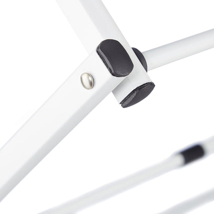 Foldable coat hanger in metal