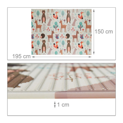 Foldable play mat with forest animals