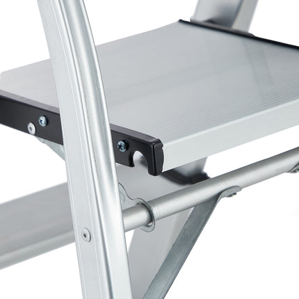 Folding aluminum stepladder