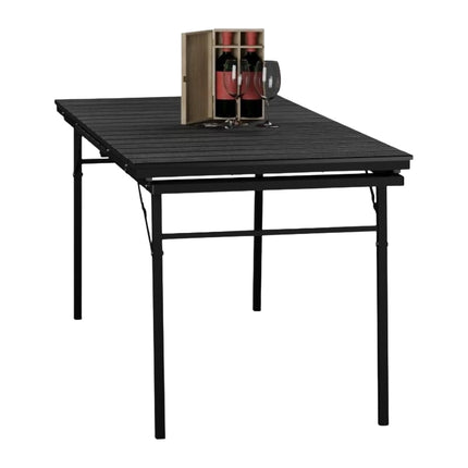 Folding extendable garden table