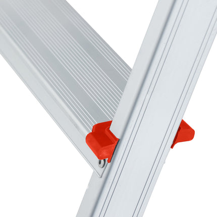 Folding stepladder in aluminium