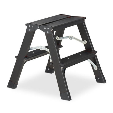 Folding stepladder in aluminium