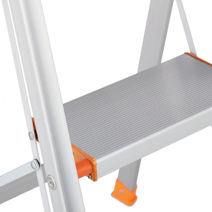Folding stepladder with handle