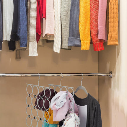 Fold-up scarf holder