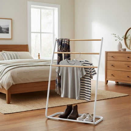Freestanding Metal Towel Rail, 3-Rung Ladder Design