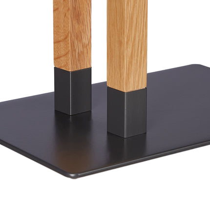 Freestanding towel rack