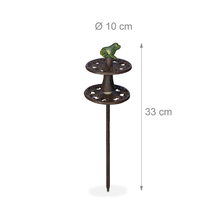 Frog for controlling garden hose