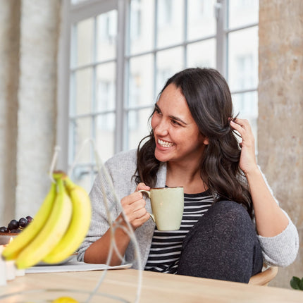 Fruit bowl with banana holder