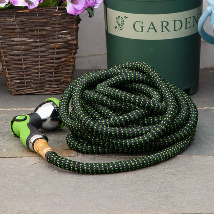 Flexible garden hose 30M with 10-function spray nozzle