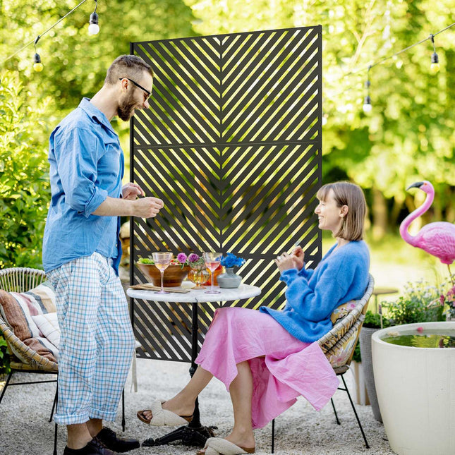 Garden Privacy Screen, 122x198cm Steel, Triangle pattern
