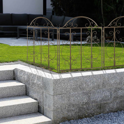 Garden fence with 3 panels