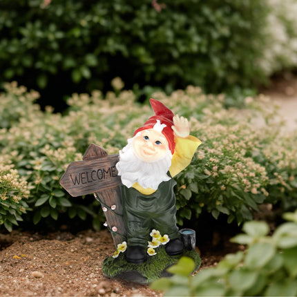 Garden gnome with welcome sign