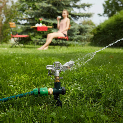 Garden sprinkler 14 m range