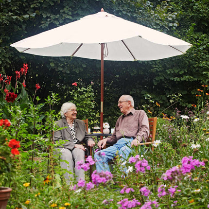 Garden table with hole for parasol