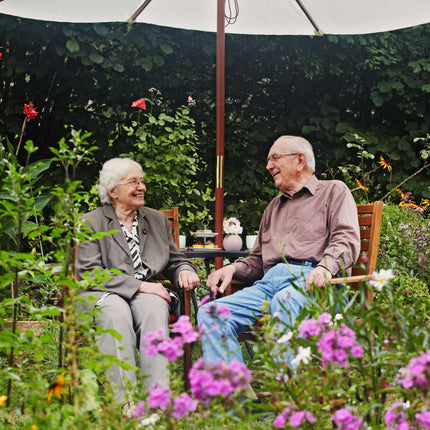 Garden table with hole for parasol