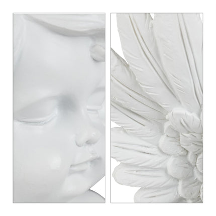 Grave angel praying