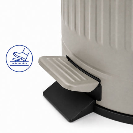 Grey Retro Bathroom Pedal Bin, 5L Capacity