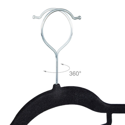 Hanger in velvet