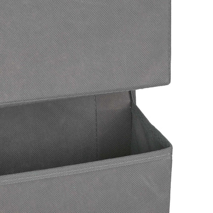 Hanging organizer with 3 compartments