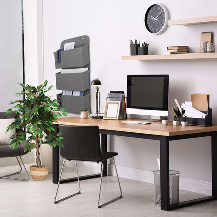 Hanging organizer with 3 compartments