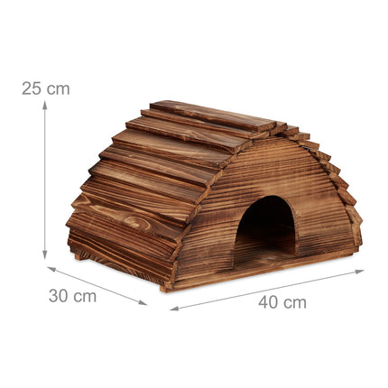 Hedgehog house with floor