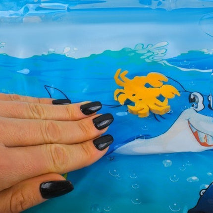 Inflatable play mat for children