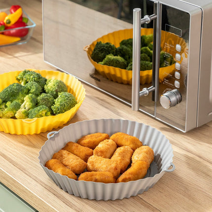 InnovaGoods 4 Silicone Air Fryer Baskets with Handles, 2 Kitchen Brushes