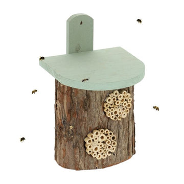Insect hotel with separate nesting holes