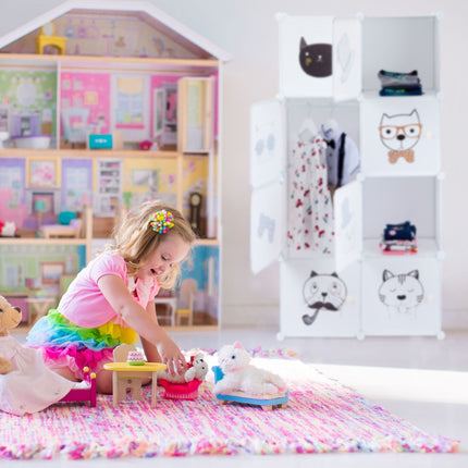 Insertable shelf for the children's room