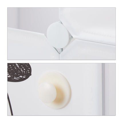 Insertable shelf for the children's room