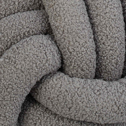 Knot pillow
