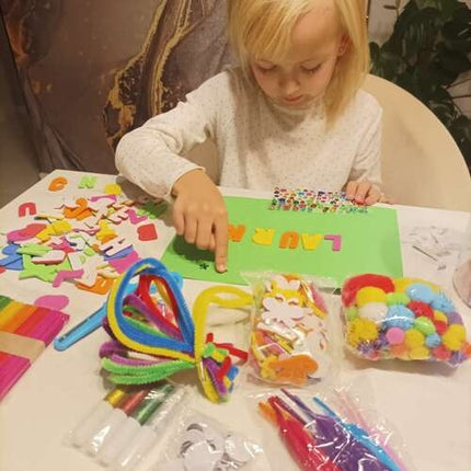 Kruzzel 22888 creative art set