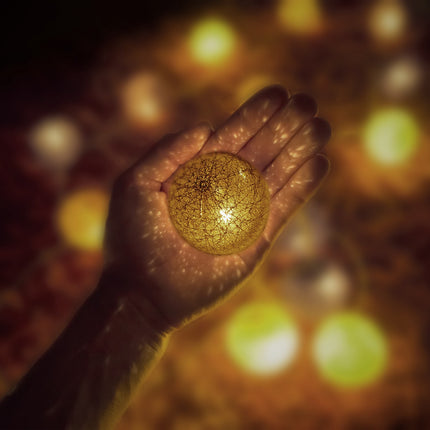 LED light chain with 20 balls