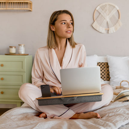 Laptop pad with 2 holders