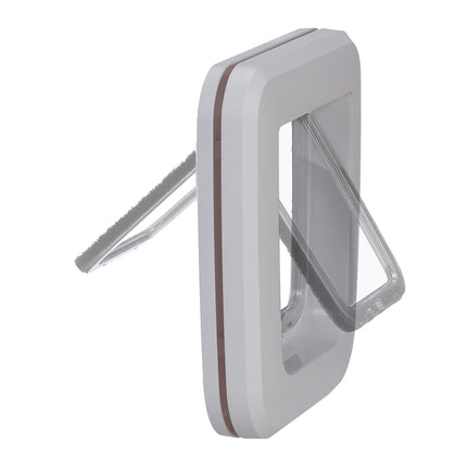 Lockable hatch for pets
