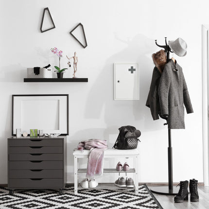 Lockable medicine cabinet