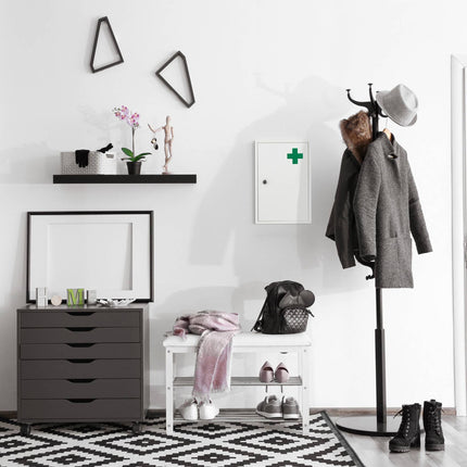 Lockable medicine cabinet