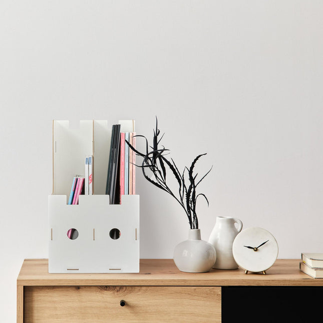 Magazine collector with 2 compartments for DIN A4