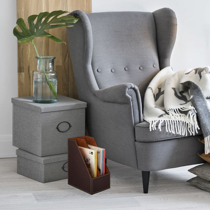 Magazine collector with 4 compartments