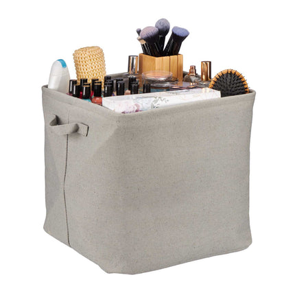 Magazine collector with 4 compartments