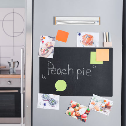 Magnetic foil cutter